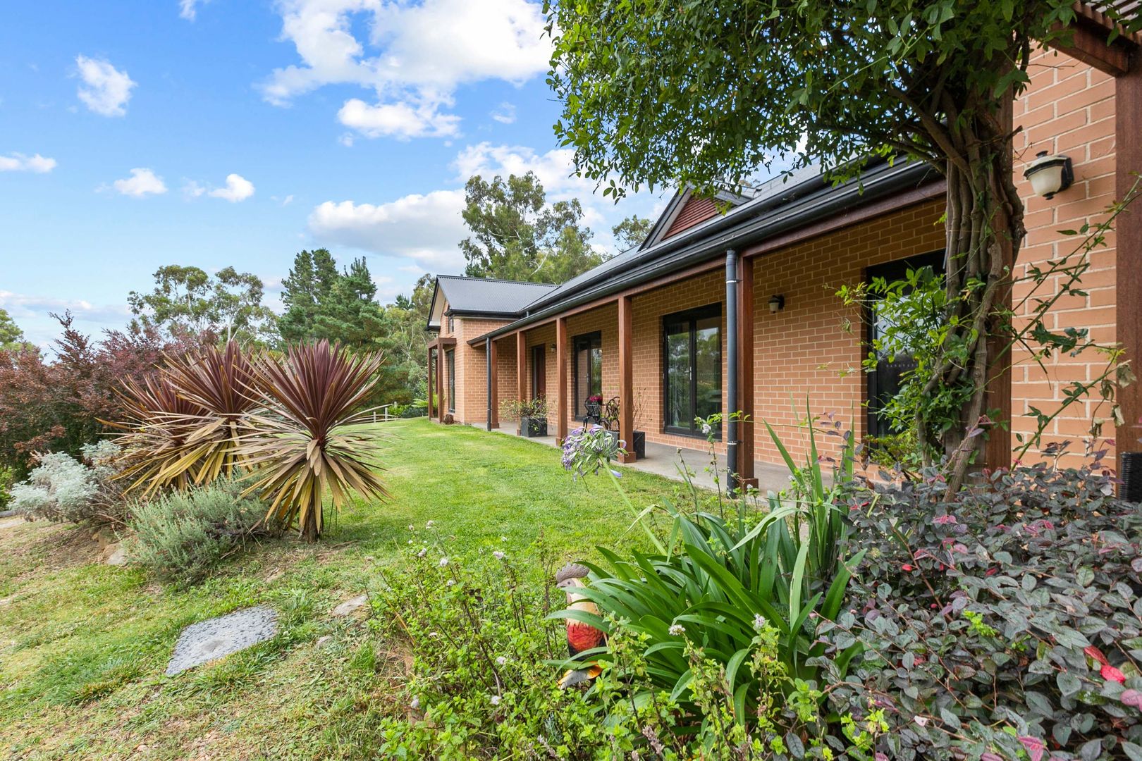 24 Hideaway Place, Bywong NSW 2621, Image 2