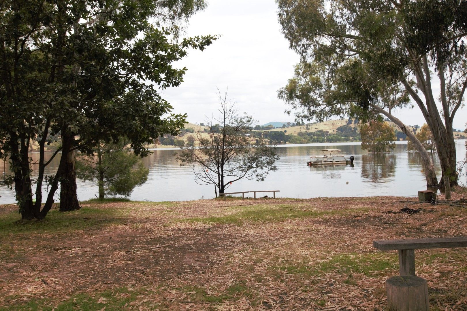 2 bedrooms House in 12 Mayfair Grove MANSFIELD VIC, 3722