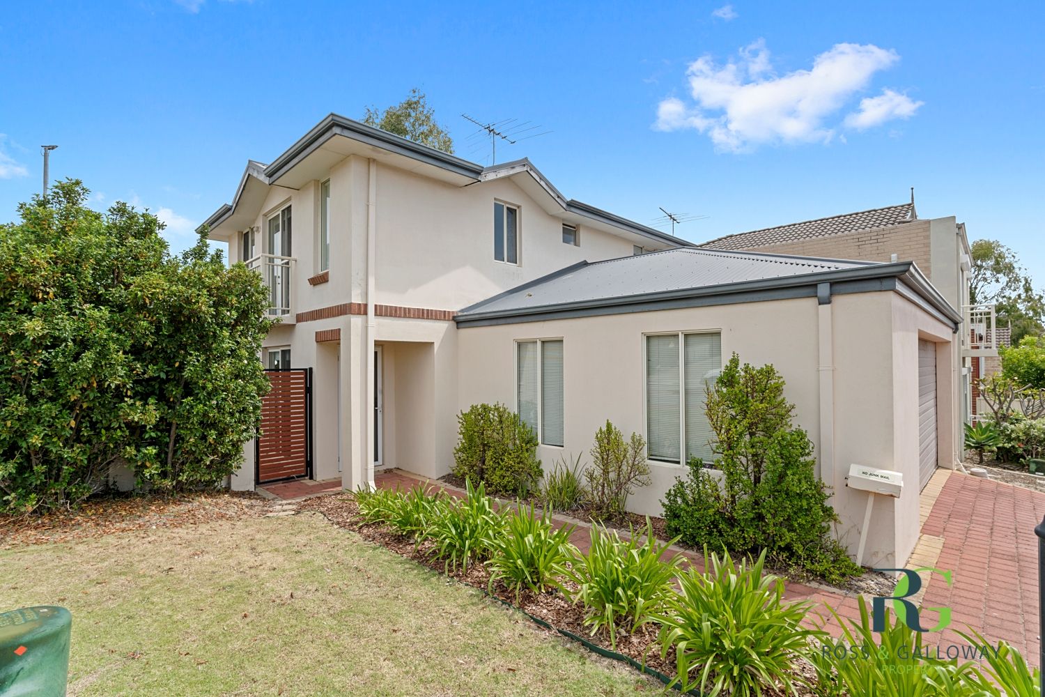 29 Foss Street, Bicton WA 6157, Image 2