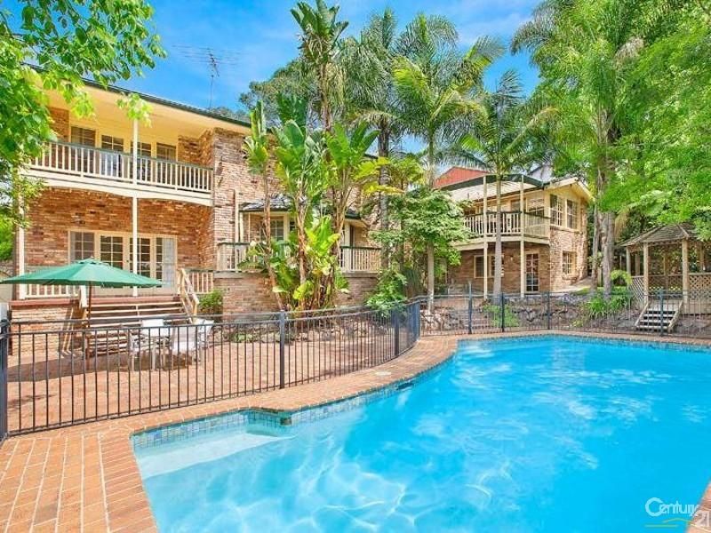 10 Raleigh Crescent, St Ives Chase Property History & Address