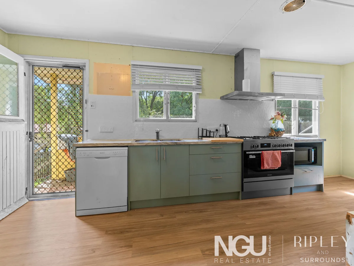 Additional image 4 of 27 Kynance Street, Leichhardt QLD 4305