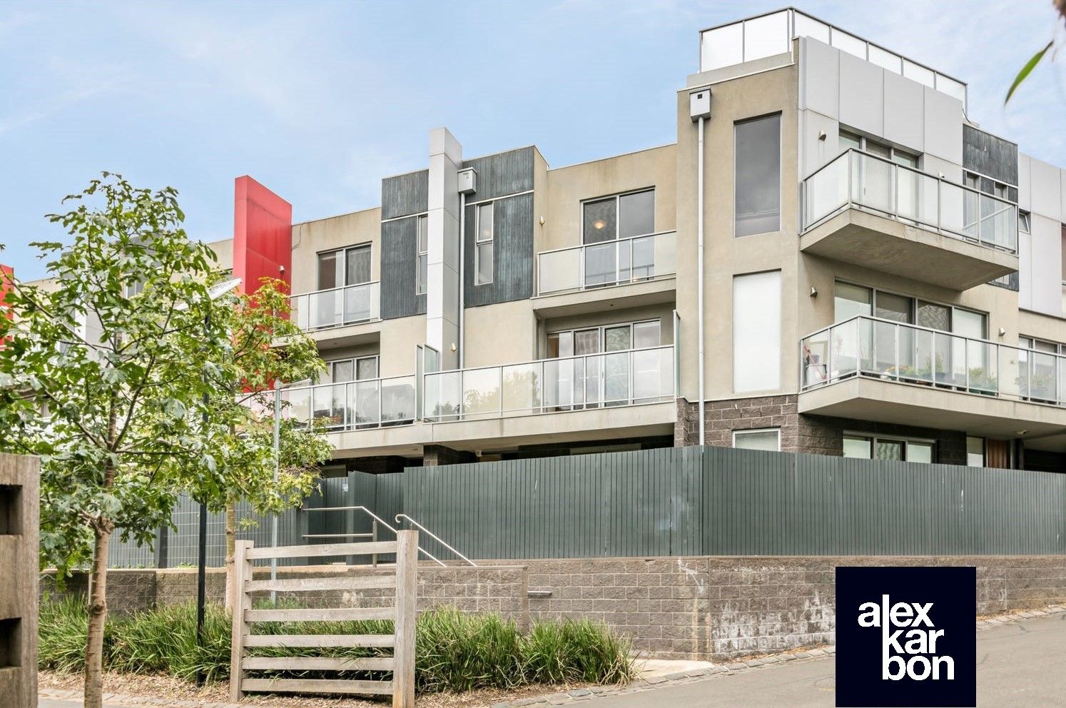 4 bedrooms Apartment / Unit / Flat in 5/80 Hobsons Road KENSINGTON VIC, 3031