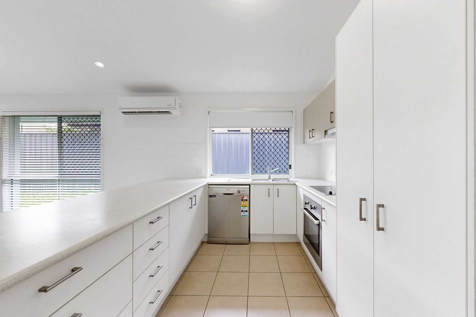5 Highcliff Crescent, North Lakes QLD 4509 - House For Rent | Domain