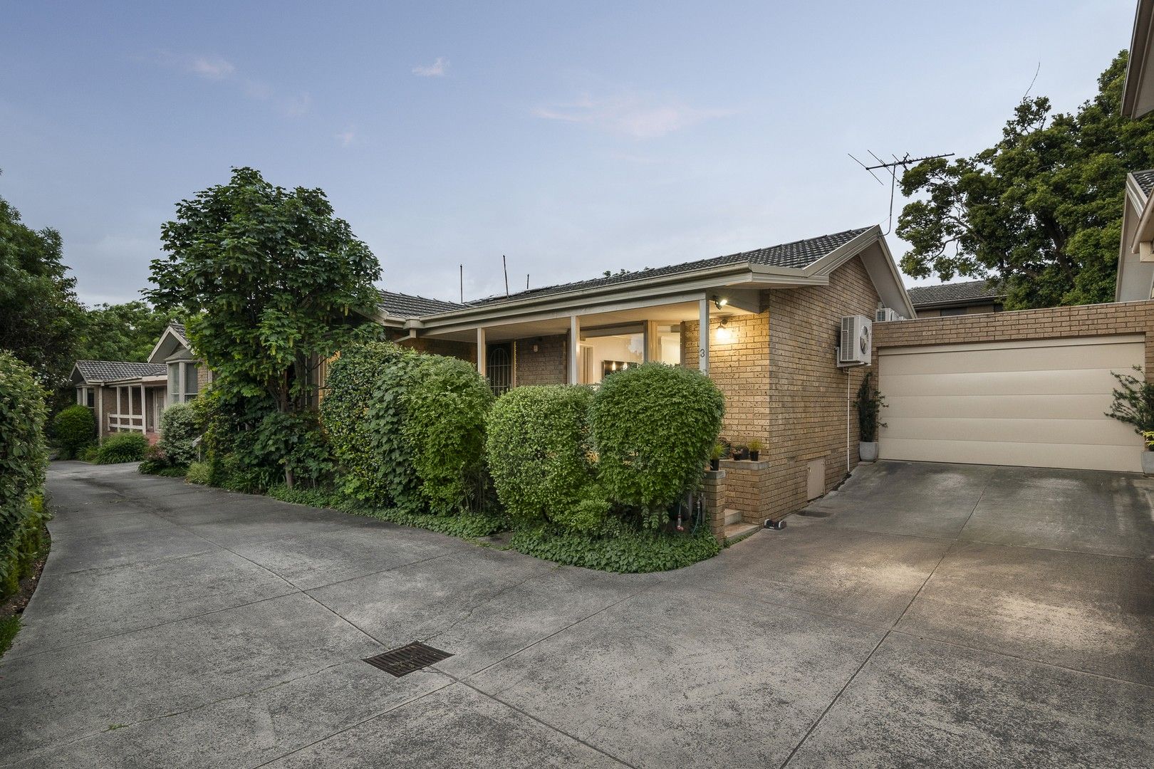 2 bedrooms Apartment / Unit / Flat in 3/67 Blackburn Road BLACKBURN VIC, 3130