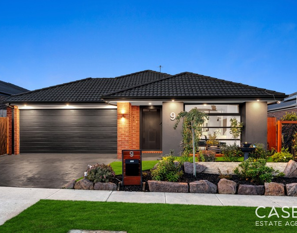 9 Barrier Parade, Clyde North VIC 3978