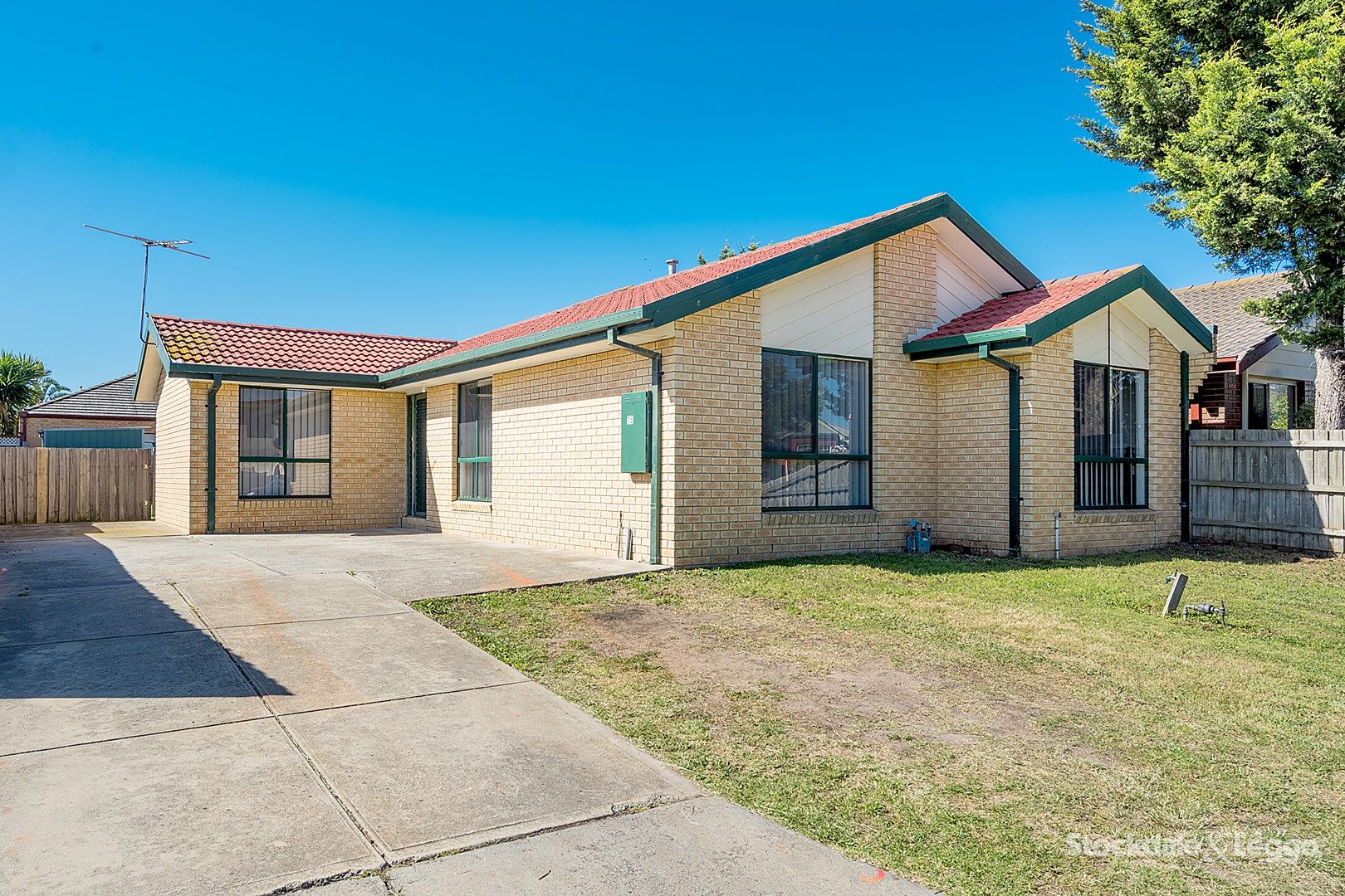 15 Flowers Close, Roxburgh Park VIC 3064, Image 0