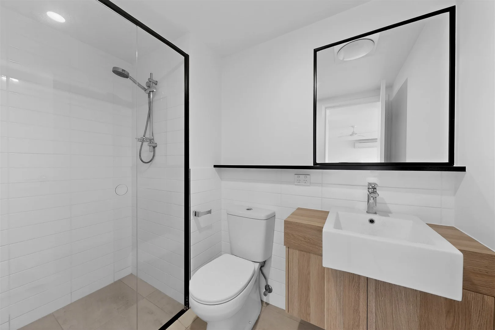 Additional image 11 of 207/283 Logan Rd, Stones Corner QLD 4120