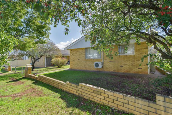 2 6 Rawson Avenue Tamworth Nsw 2340 Apartment For Rent 2 240 Domain