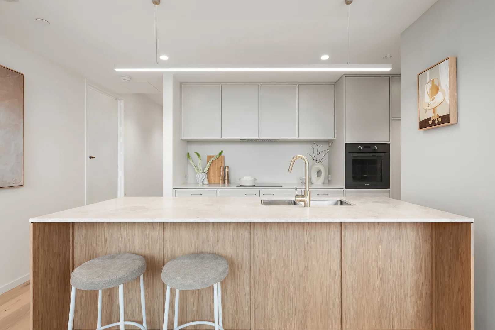 Additional image 2 of 301/466 Hampton Street, Hampton VIC 3188