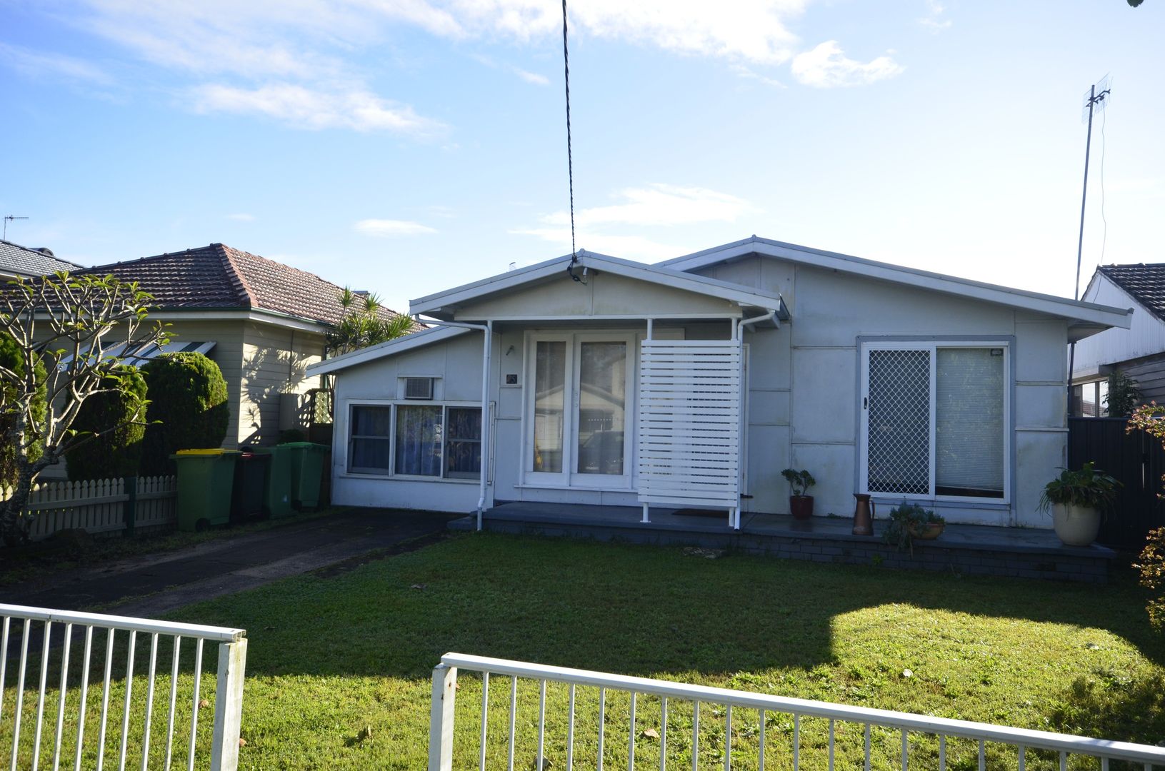 75 Britannia Street, Umina Beach Property History & Address Research