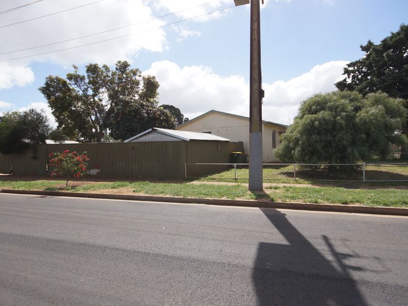 82 Mainwaring Crescent, Davoren Park SA 5113, Image 2