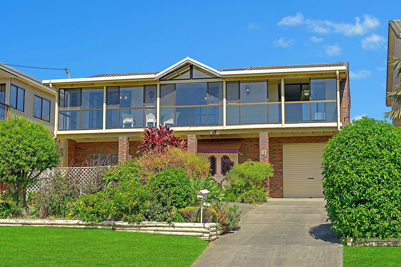 17 Seaview Street, Bonny Hills NSW 2445, Image 0