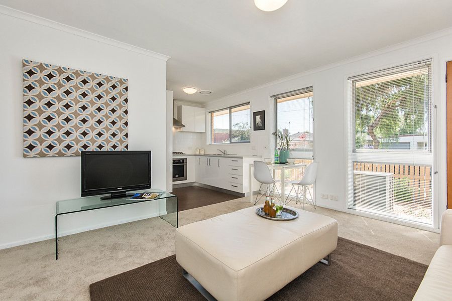 3/376 Autumn Street, Herne Hill VIC 3218, Image 0