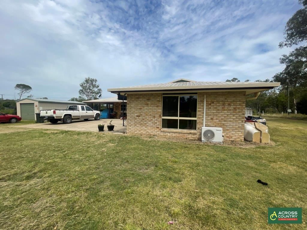 4 bedrooms Acreage / Semi-Rural in 42 Harm Road GOOMERI QLD, 4601