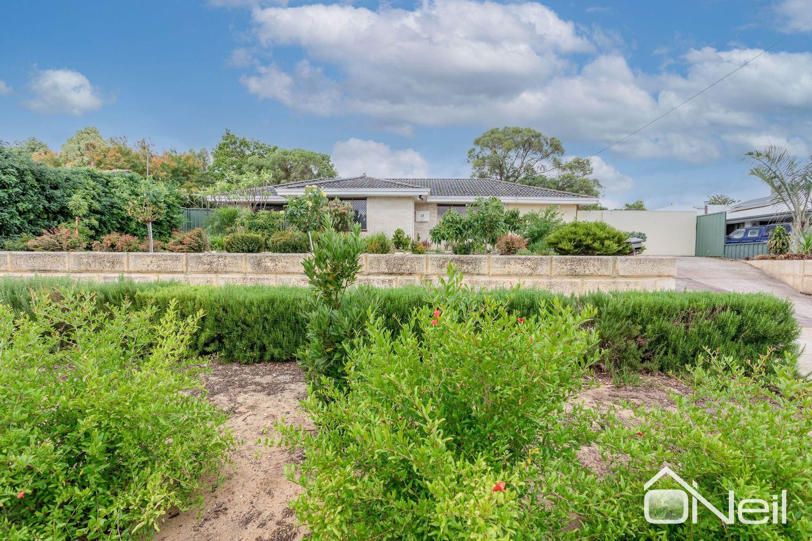3 bedrooms House in 17 Connell Avenue KELMSCOTT WA, 6111
