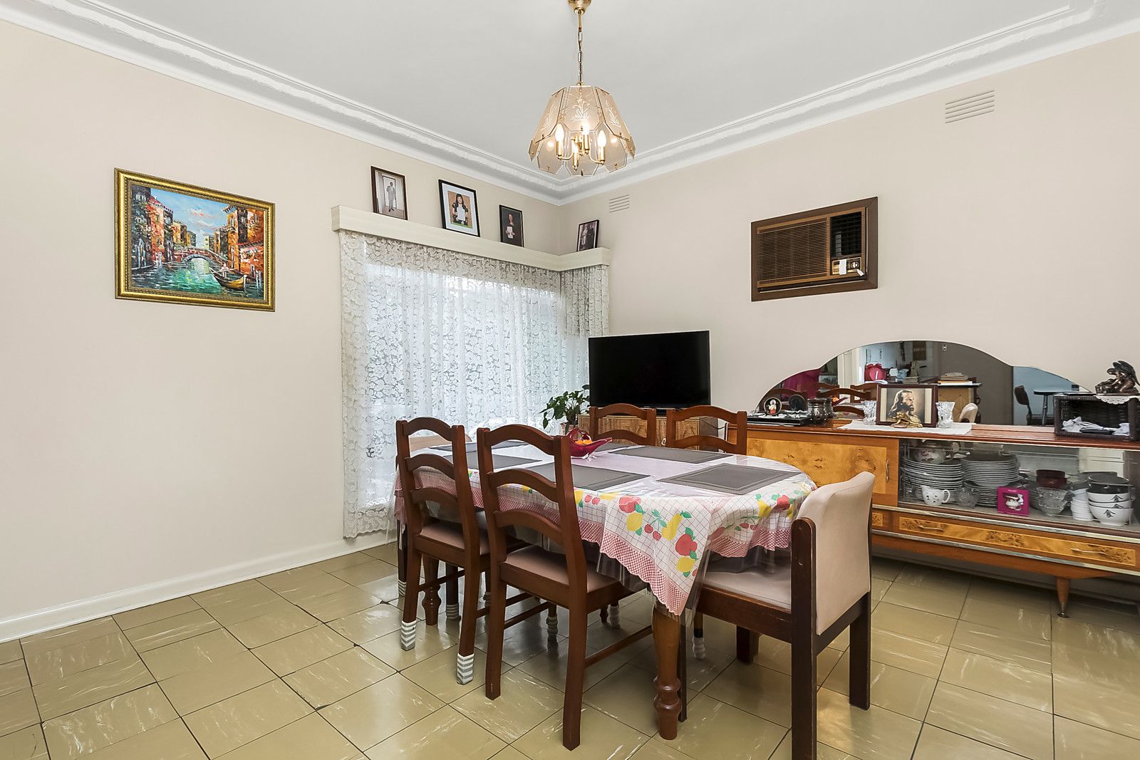 37 Newstead Street, Maribyrnong VIC 3032, Image 2