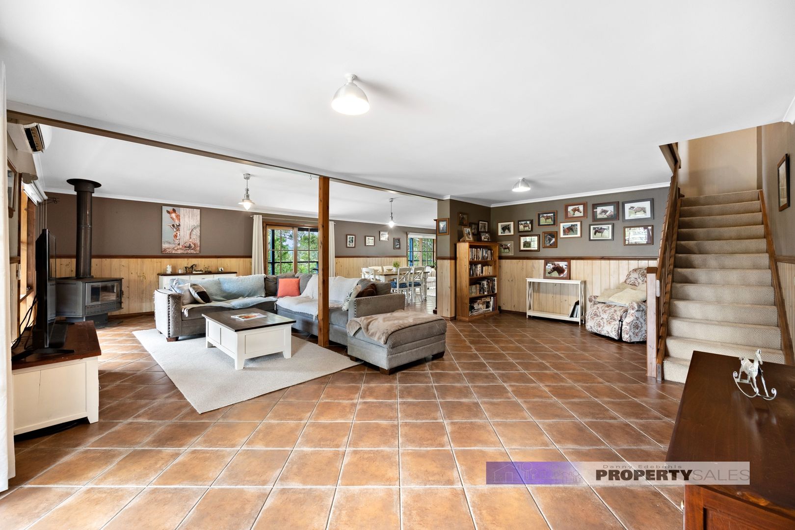 36 Pearces Track, Hernes Oak VIC 3825, Image 2