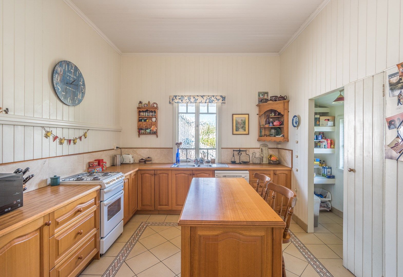 137 Waterton Street, Annerley QLD 4103 House For Rent Domain