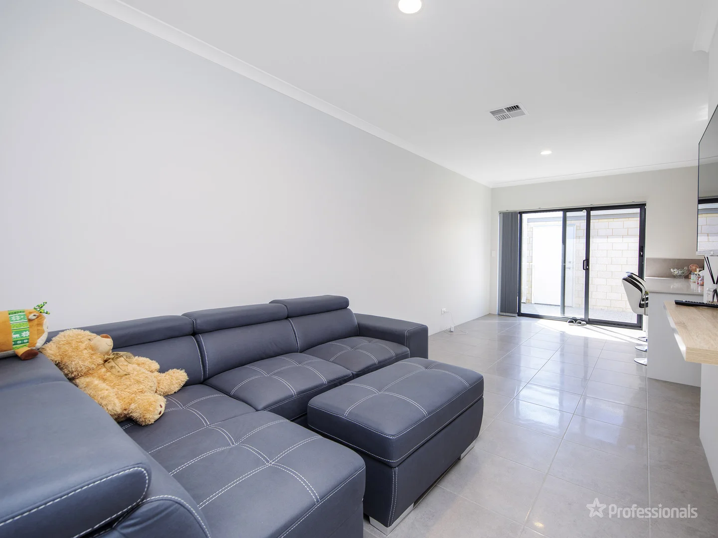 Additional image 8 of 110 Woollcott Avenue, Brabham WA 6055