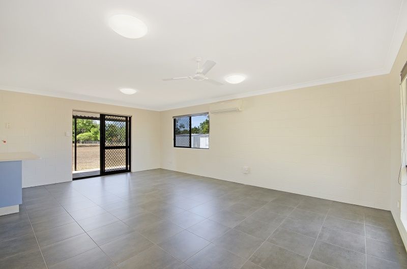 23 Minsky Court, Mount Low QLD 4818, Image 2