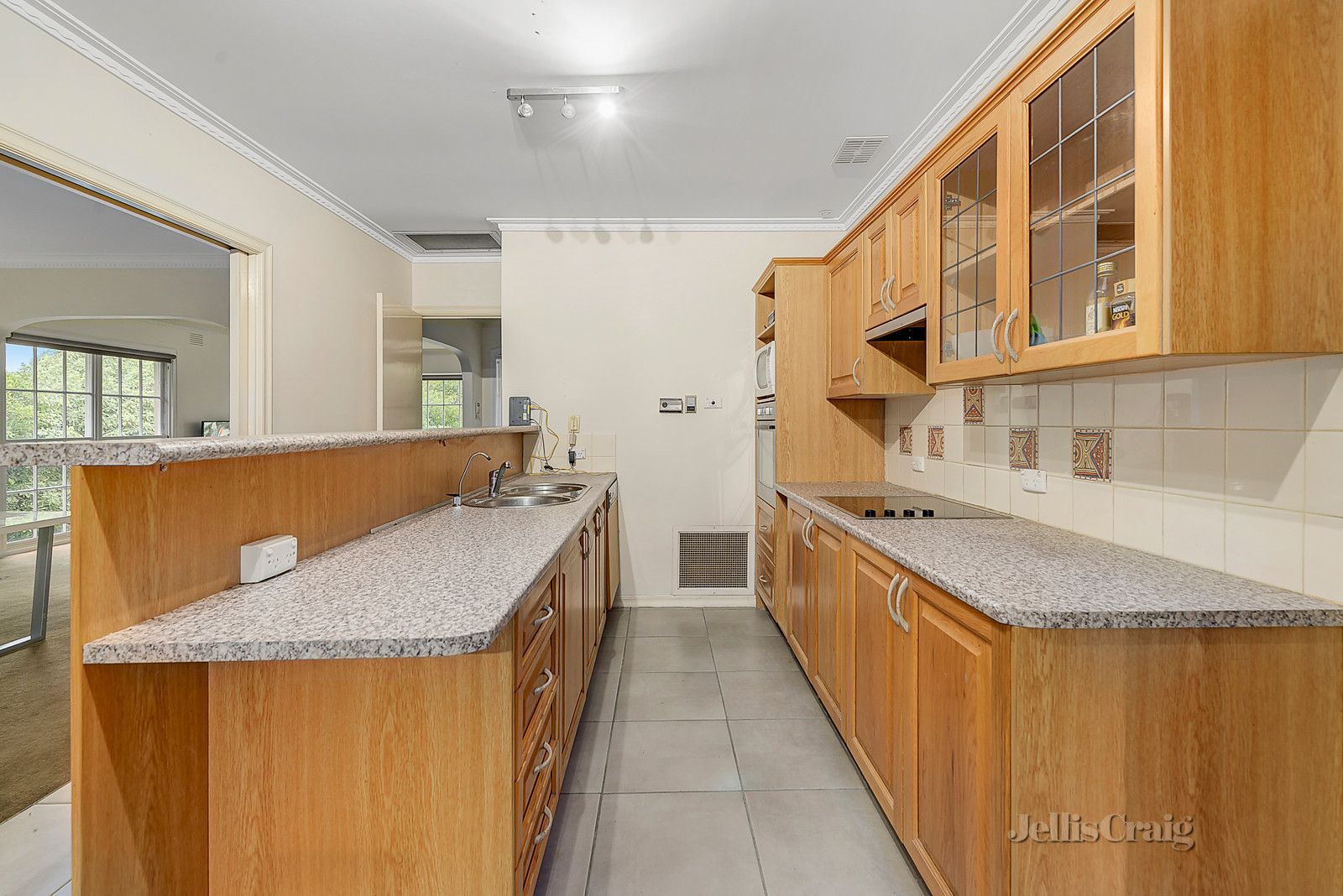 2/147 Willsmere Road, Kew VIC 3101, Image 2