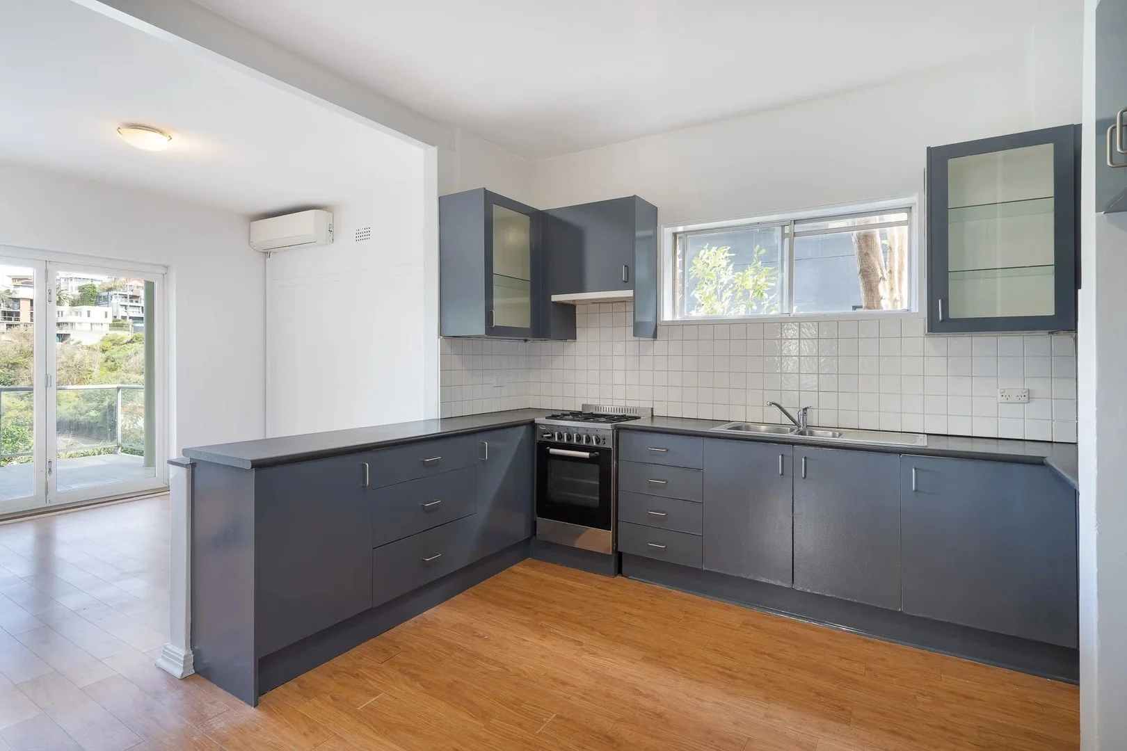 Primary image of 3/16 Carlisle St, Tamarama NSW 2026