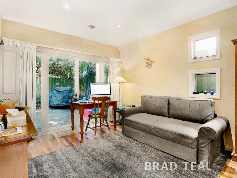 9 Morton Lane, Flemington VIC 3031, Image 2