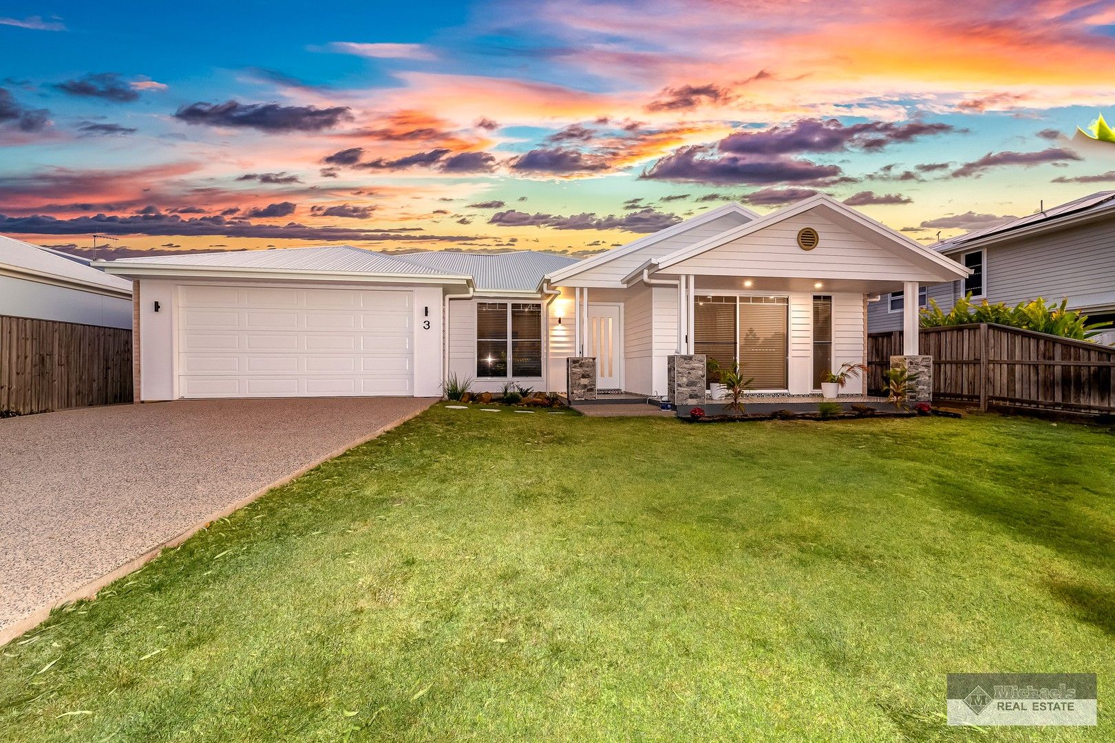 4 bedrooms House in 3 She Oak Boulevard BARGARA QLD, 4670