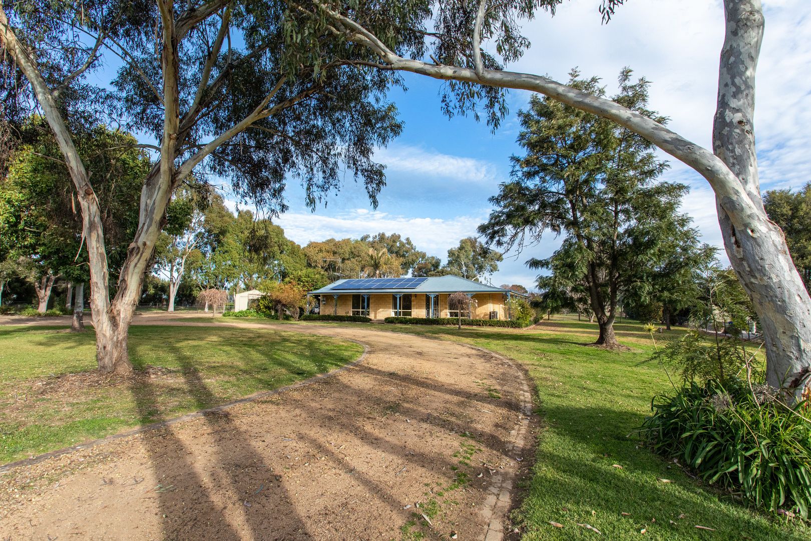 103105 Waratah Street, Cowra Property History & Address Research