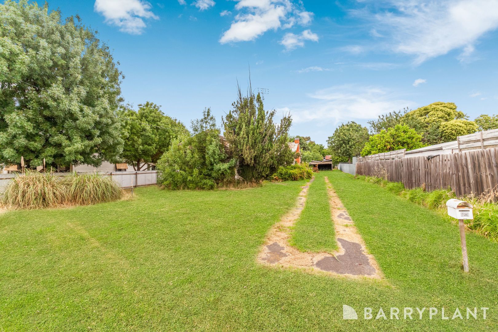 22 Sutherland Street, Broadford VIC 3658, Image 2