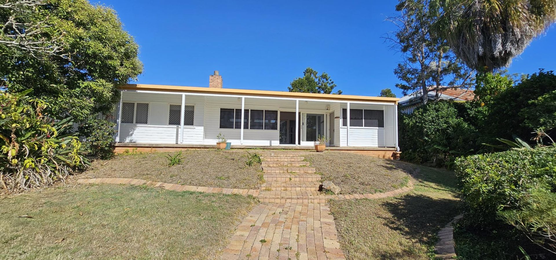 188 Esplanade , Point Vernon Property History & Address Research Domain