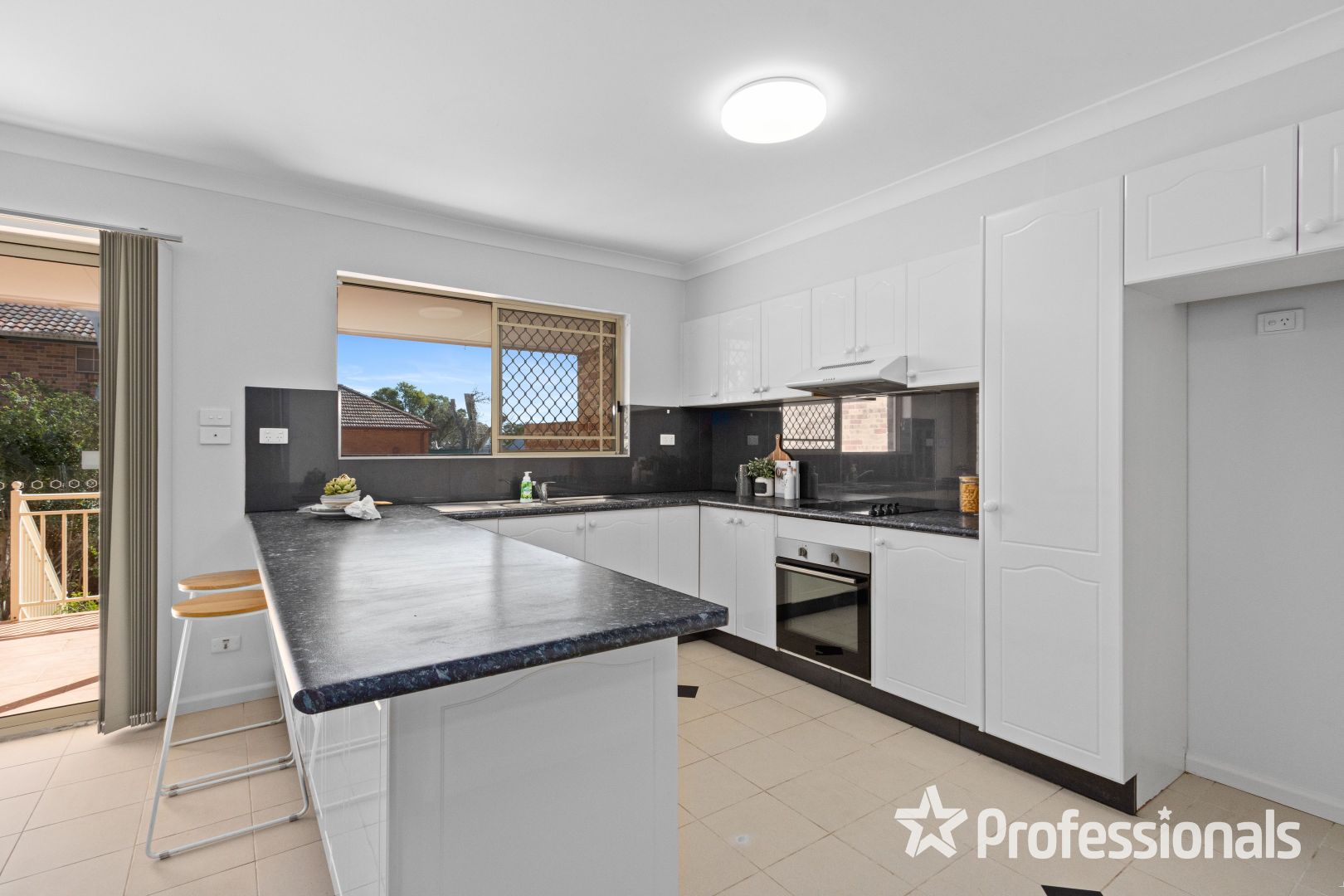 2/24-26 Chamberlain Street, Narwee NSW 2209, Image 2