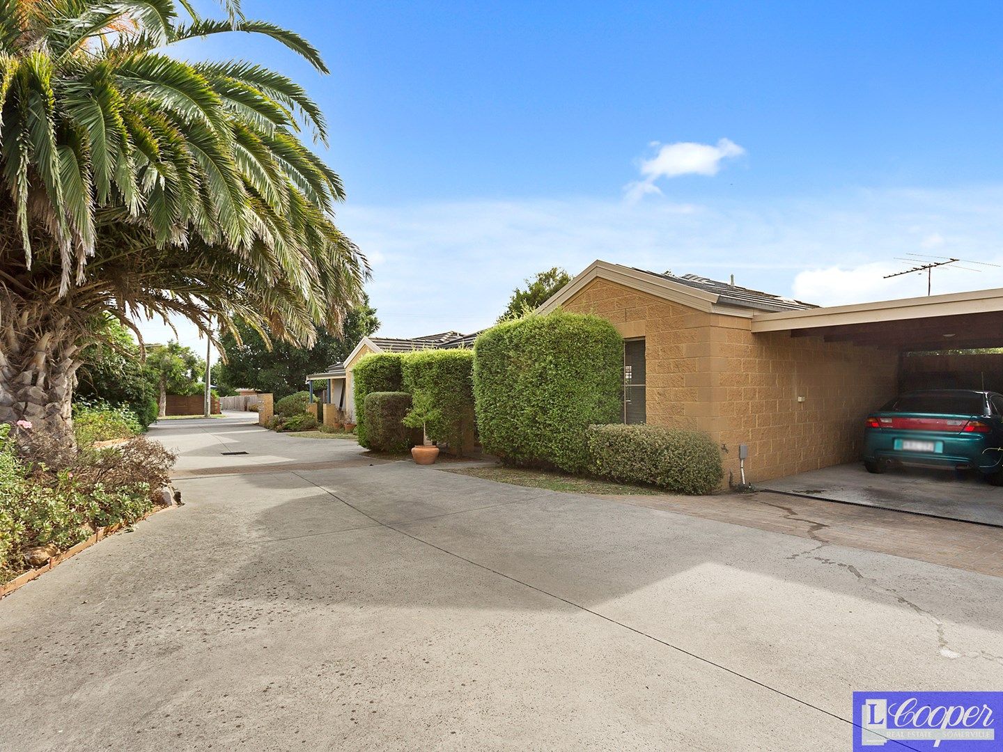 2/27 Eramosa Road East, Somerville VIC 3912, Image 0