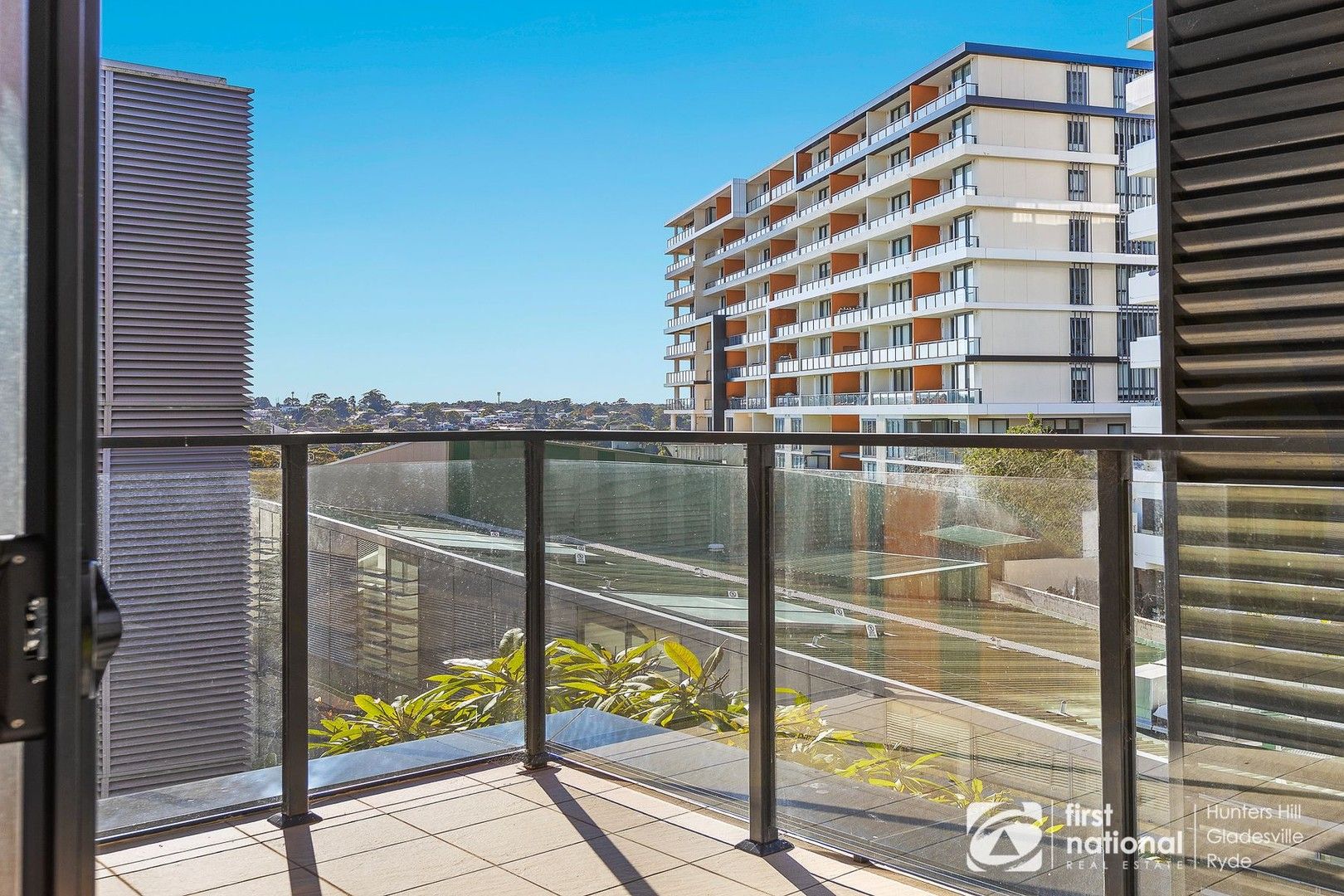 1 bedrooms Apartment / Unit / Flat in 712/4 Devlin Street RYDE NSW, 2112