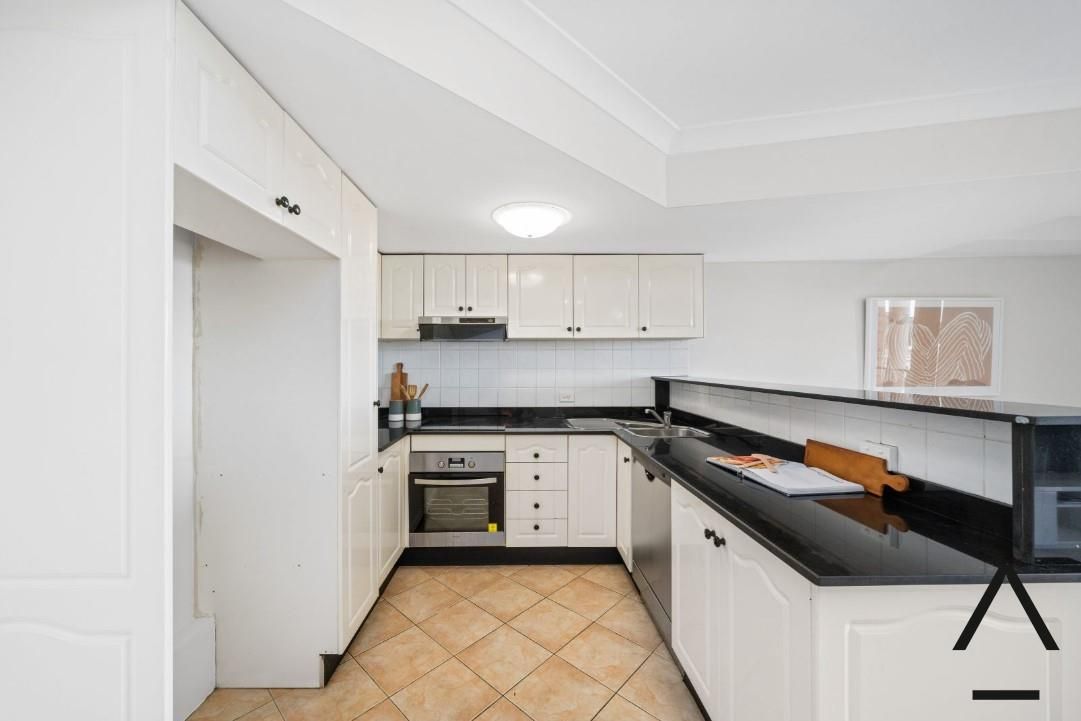 2 bedrooms Apartment / Unit / Flat in 38/187-189 Cleveland Street REDFERN NSW, 2016