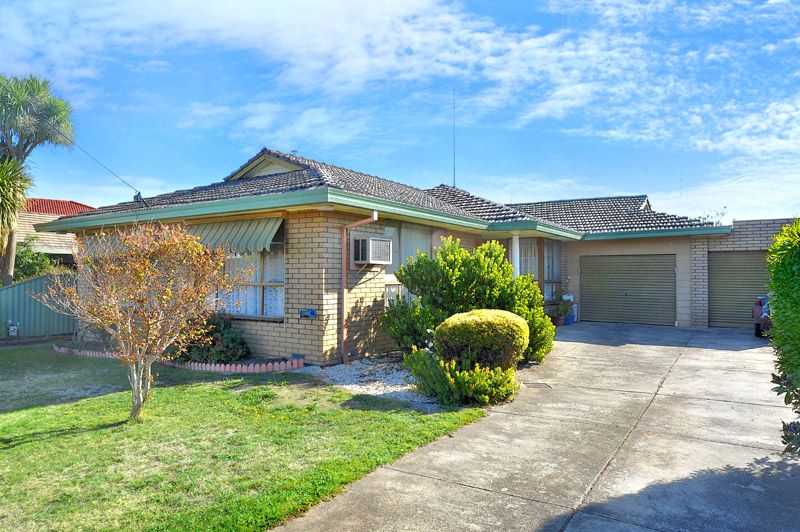 57 Lake Street, Wendouree VIC 3355