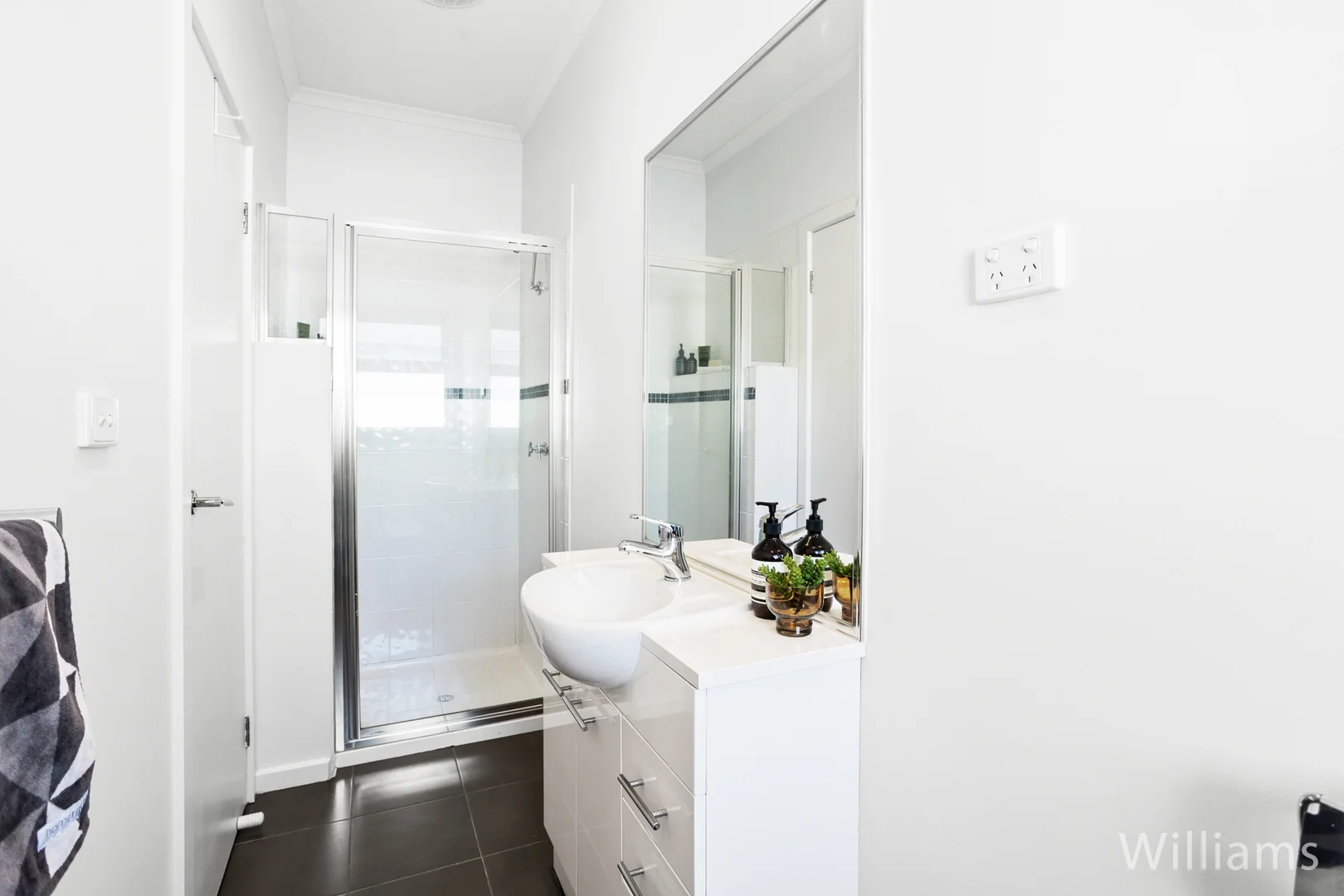 Additional image 15 of 2/86 Gordon Street, Newport VIC 3015