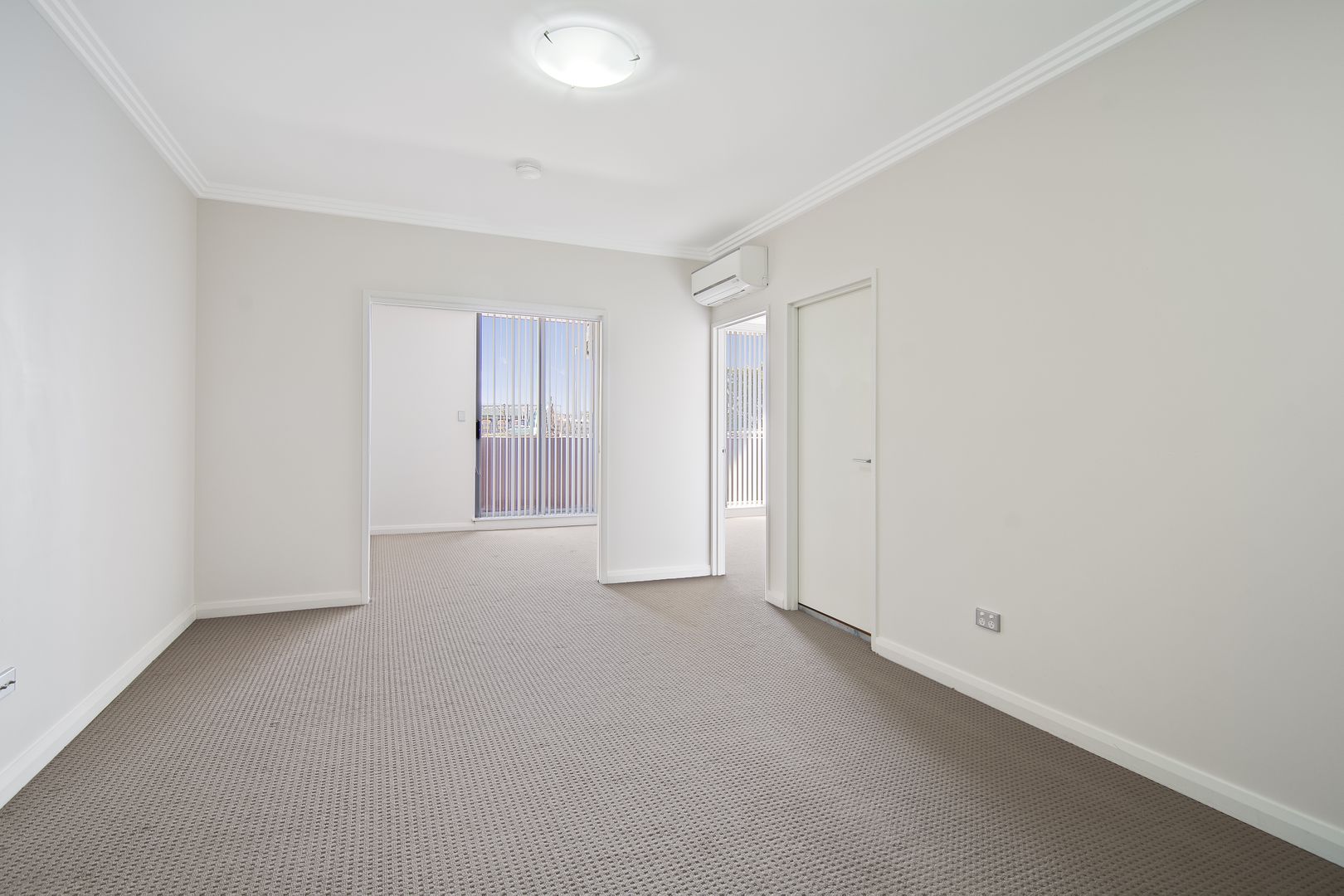 2 bedrooms Apartment / Unit / Flat in M107A/81 Courallie Avenue HOMEBUSH WEST NSW, 2140