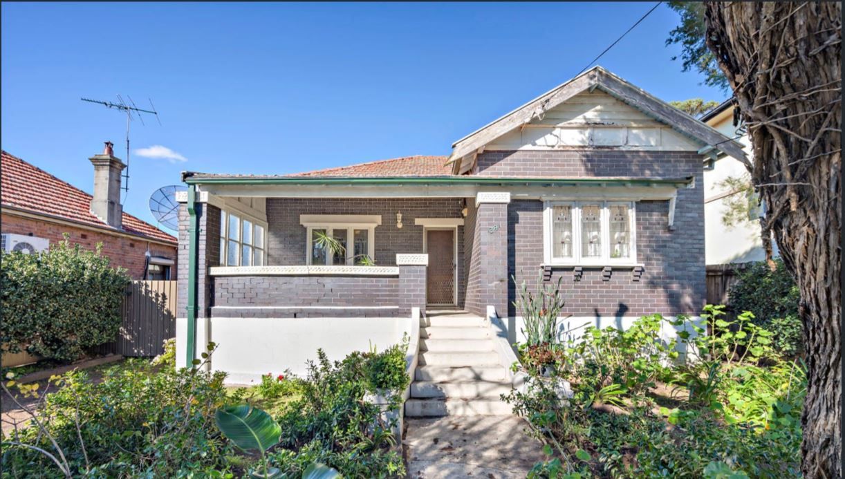 3 bedrooms House in 38 Yangoora Road BELMORE NSW, 2192