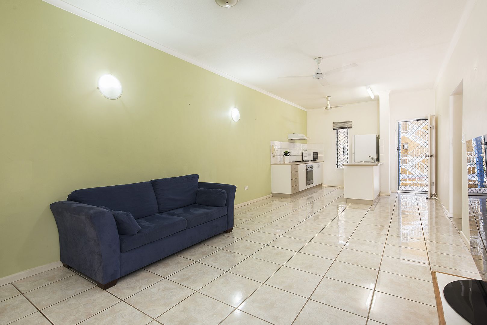 2/17 Sunset Drive, Coconut Grove NT 0810, Image 1