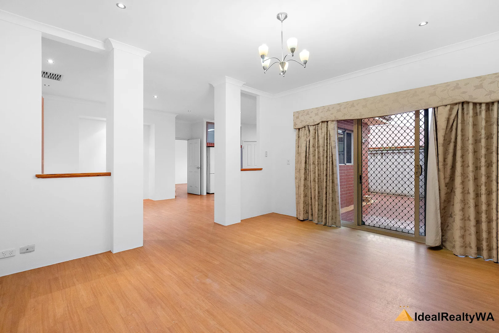 Additional image 20 of 4 Satinwood Court, Thornlie WA 6108