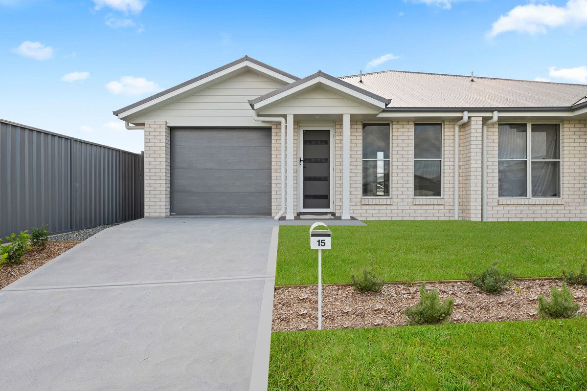 4 bedrooms House in 15 Anston Street FARLEY NSW, 2320