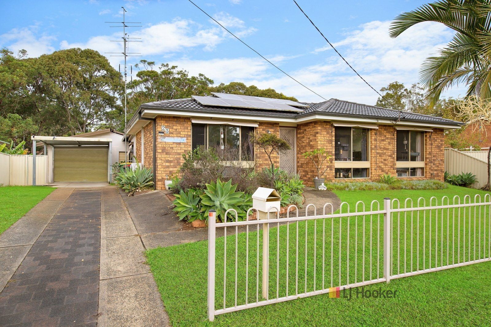 3 bedrooms House in 23 Karangal Close BUFF POINT NSW, 2262