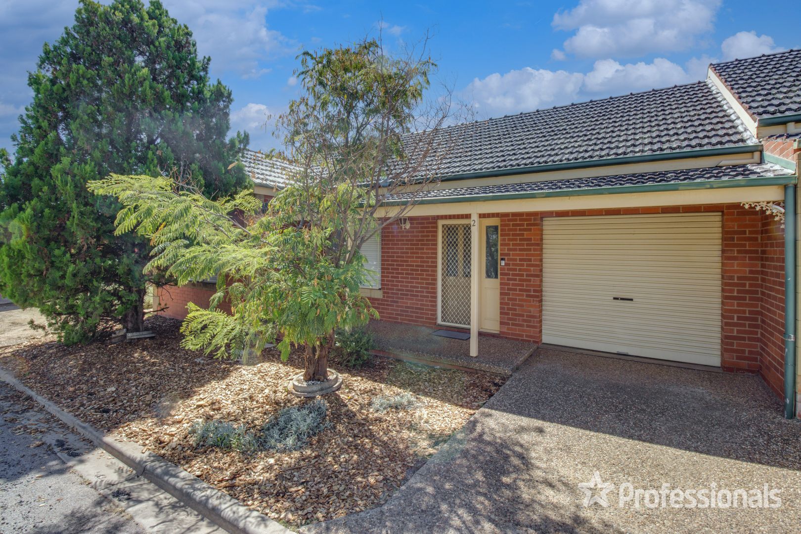 2/76 Brookong Avenue, Wagga Wagga NSW 2650, Image 2