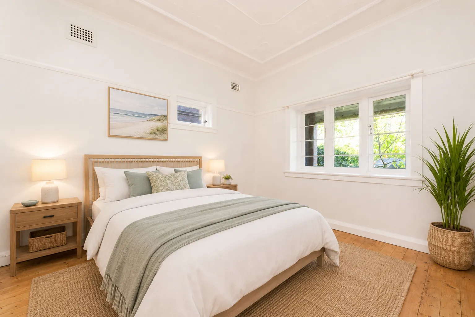 Apartment in North Bondi - View 3