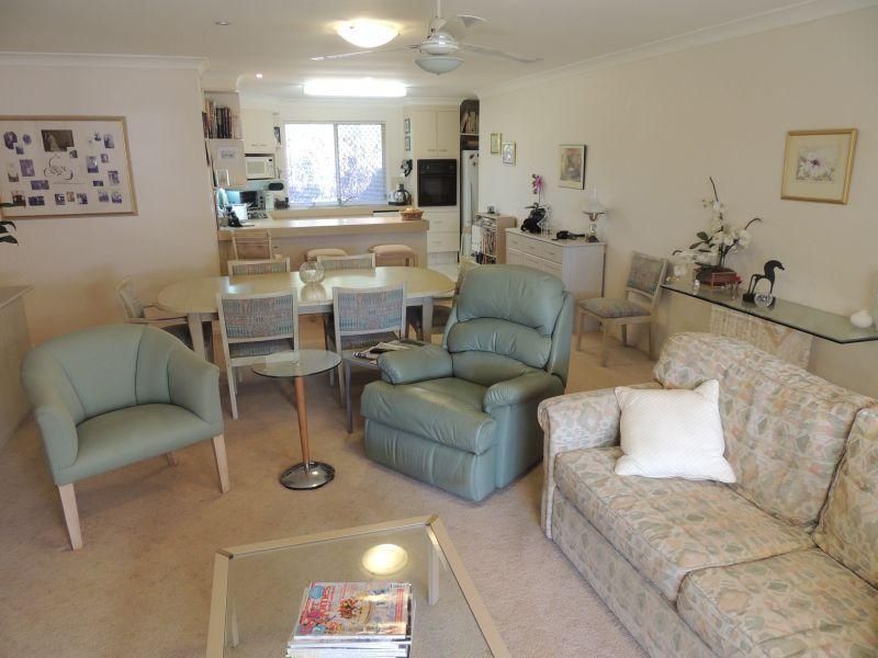 2/31 Nina Parade, Arundel QLD 4214, Image 1