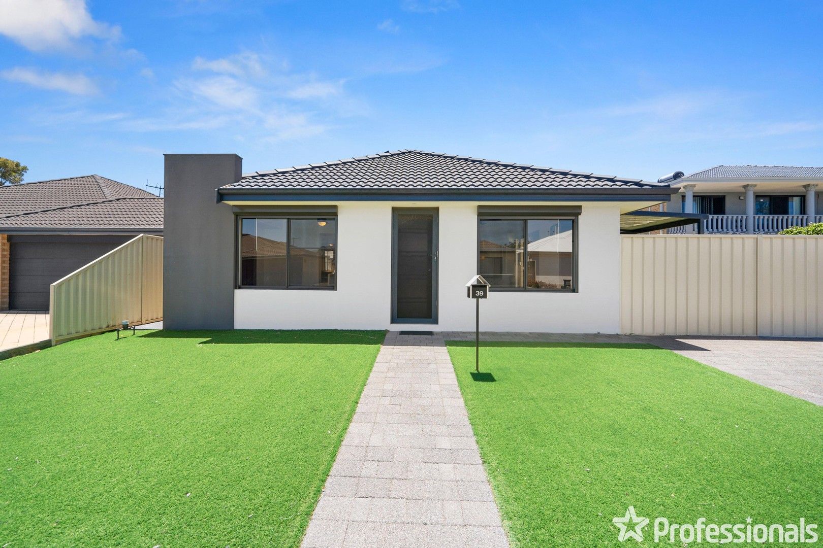 39 Lovett Drive, Forrestfield WA 6058 House For Rent 520 Domain