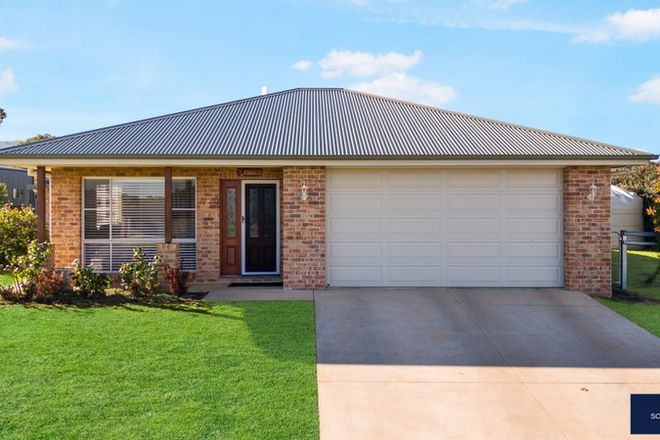 Picture of 6 Wandella Court, MOORE CREEK NSW 2340