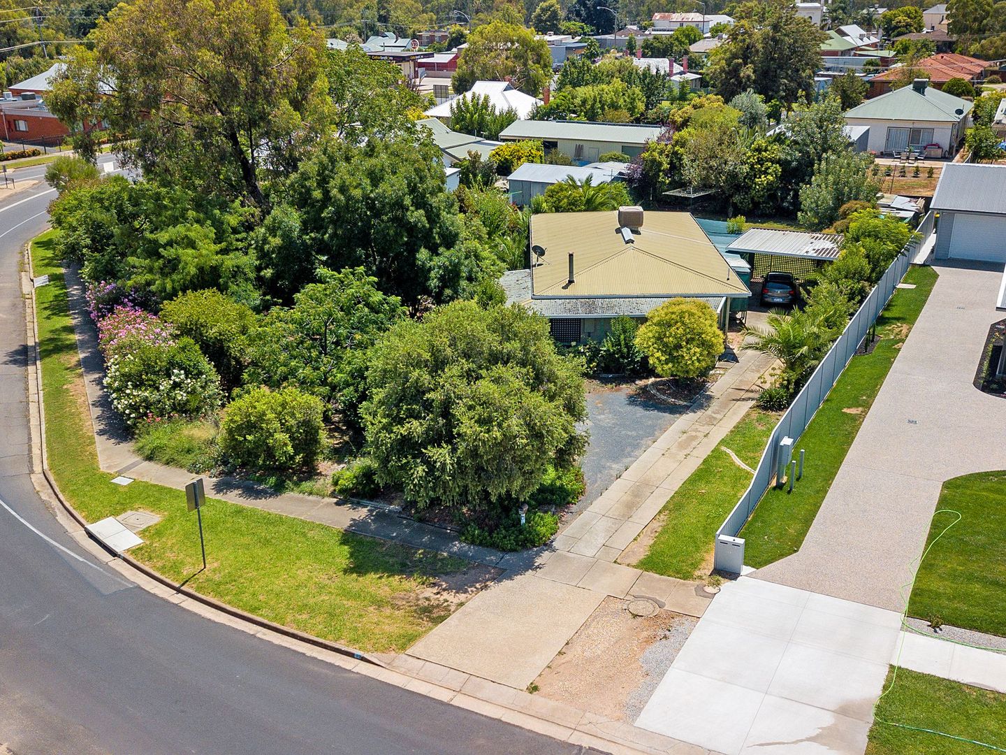 12 Victoria Street, Wahgunyah VIC 3687, Image 2