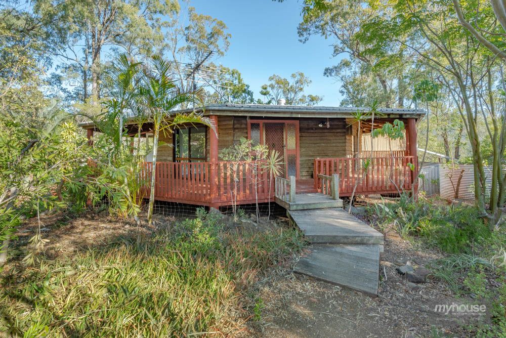 28 Gordon Crescent, Withcott QLD 4352, Image 0